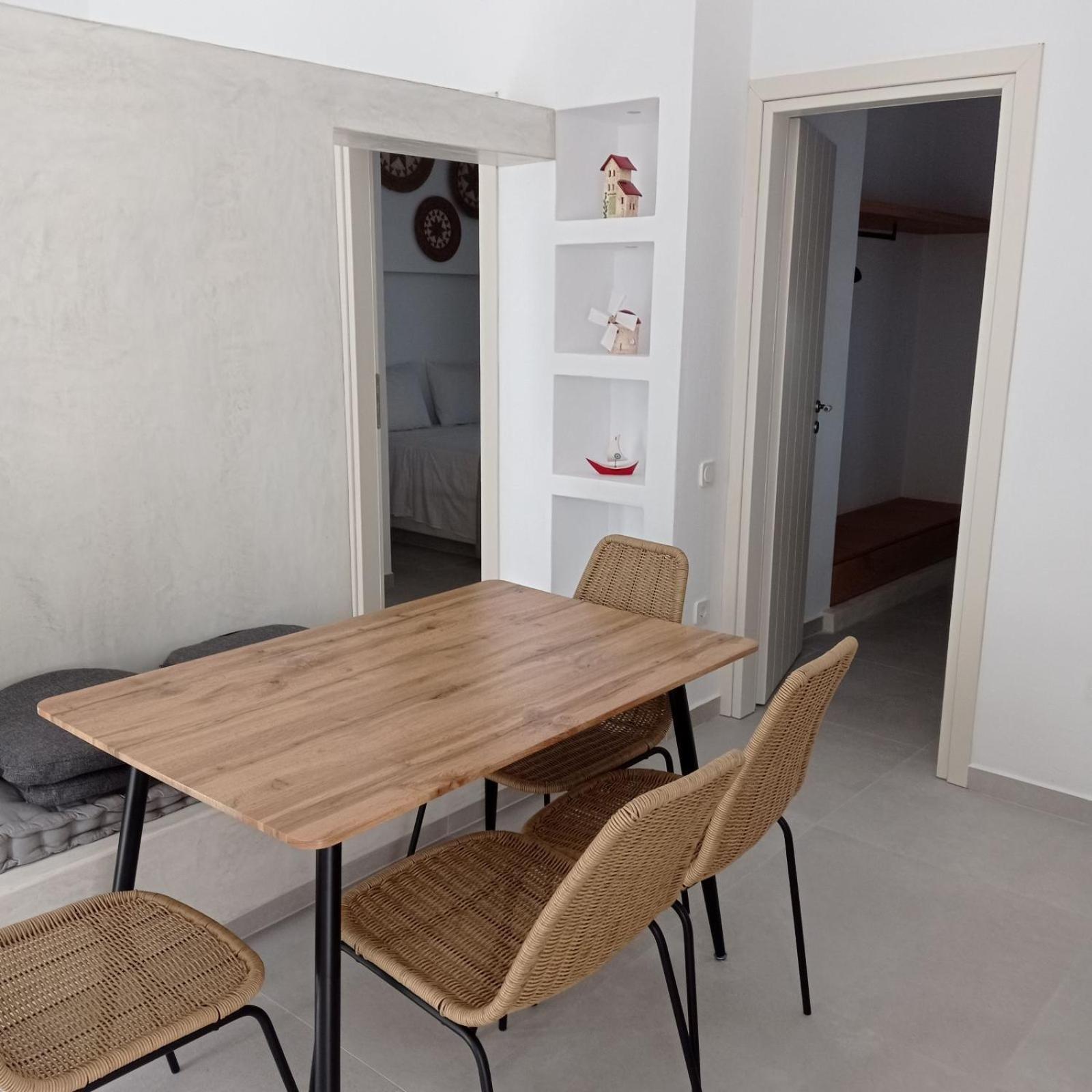 Θέαστρον - Theastron House With Great View In Chora Apartment Pera Gyalos Exterior photo