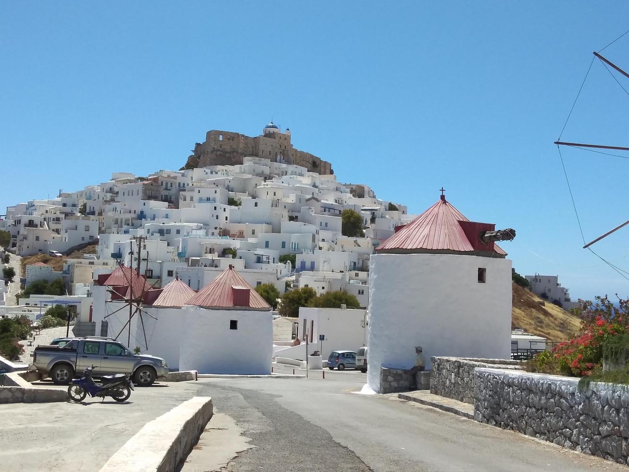 Θέαστρον - Theastron House With Great View In Chora Apartment Pera Gyalos Exterior photo